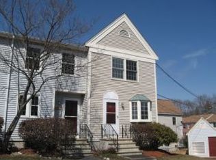 548 Fox Hollow Way, Manchester, NH 03104