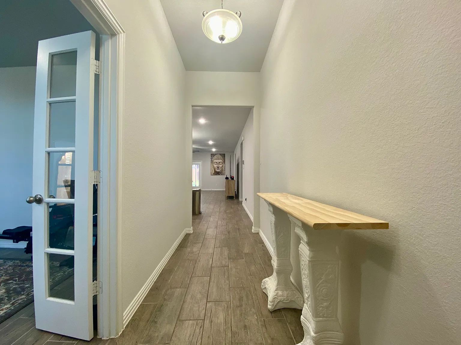 4 bed, 2041 sqft, $2,640 — Photo 3