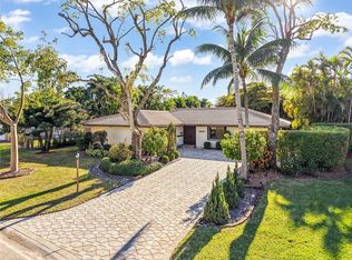 4340 NW 103rd Dr, Coral Springs, FL 33065