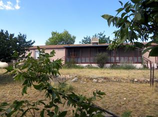 18388 S Frontier Rd, Peeples Valley, AZ 86332