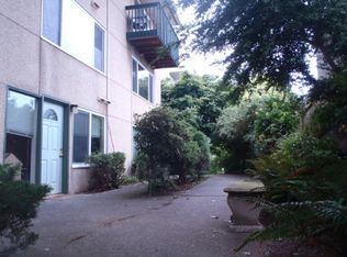 2323 W Boston St APT 5, Seattle, WA 98199