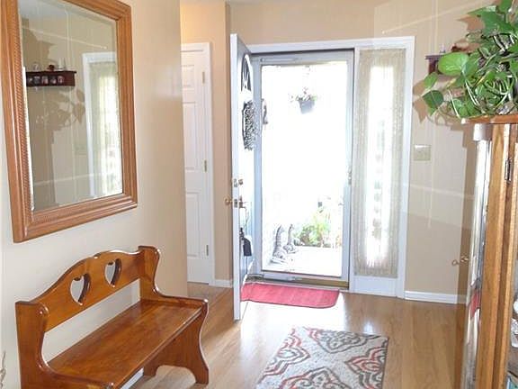 4th image of 8613 Cressmoor Ct