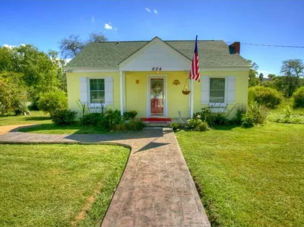 604 Spring St, Jonesborough, TN 37659