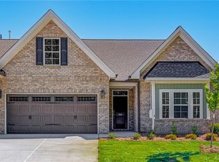 1061 Stowe St, Burlington, NC 27215