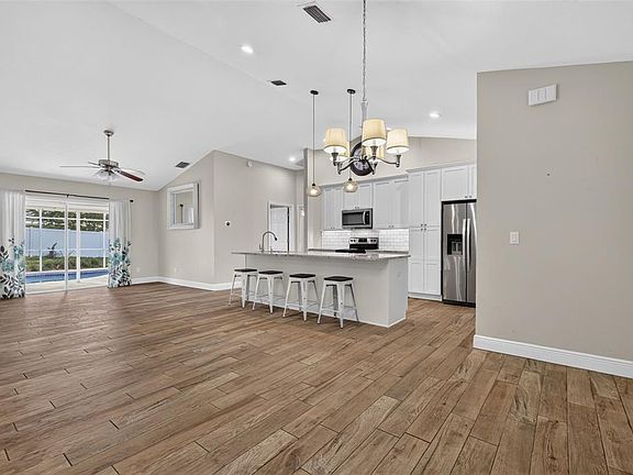 2nd image of 10448 Carlson Cir