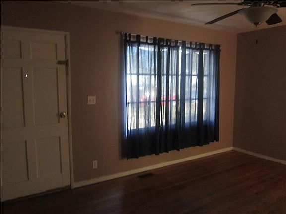 2nd image of 1118 N Indian Ln