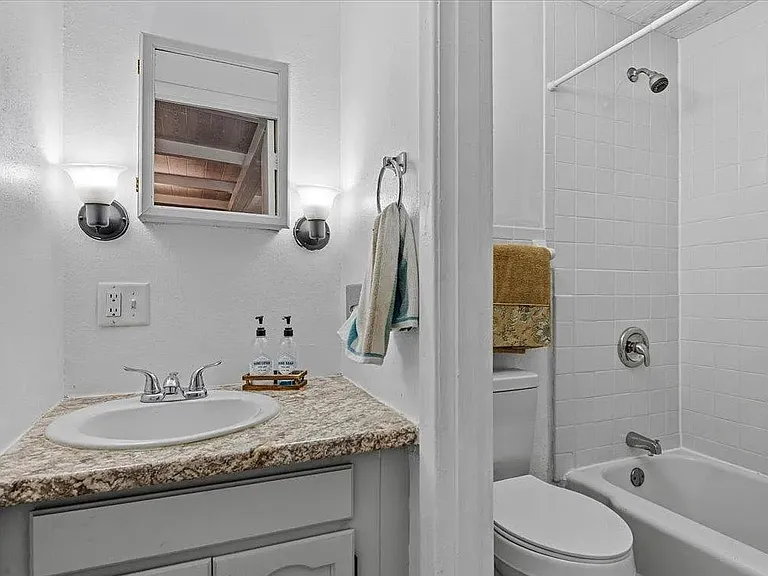 6600 S Frontage St #209 — Photo 11