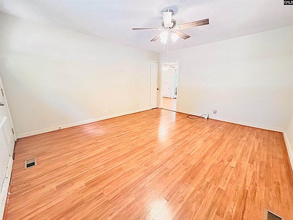 3rd image of 7536 Terry St