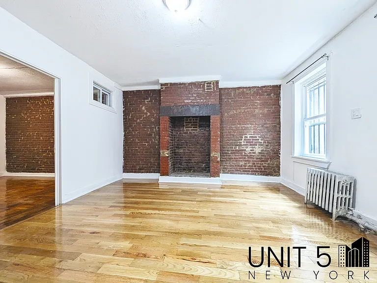484 Willoughby Ave #1 — Photo 1