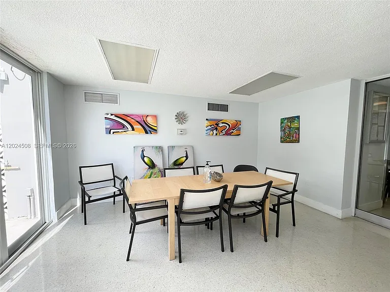 1670 Bay Rd #2B — Photo 12