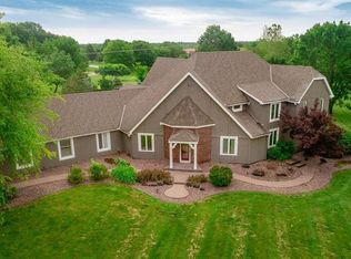 18101 Dearborn Dr, Stilwell, KS 66085