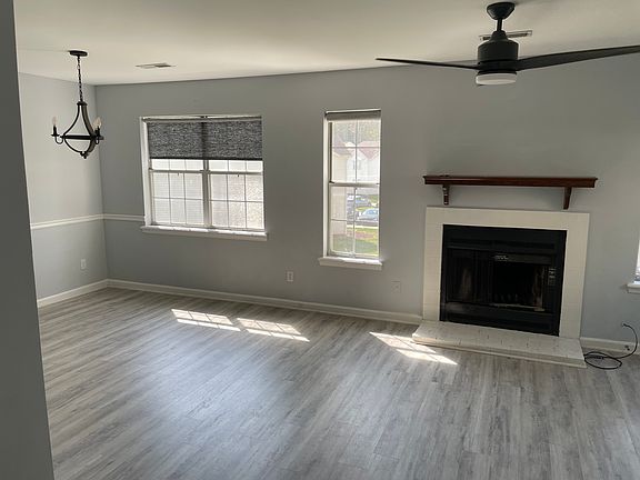 3rd image of 4209 Edith Ln APT G
