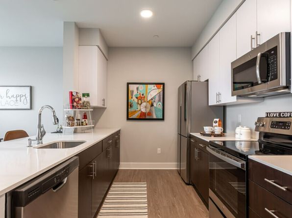 1 Lighthouse Ln #F304