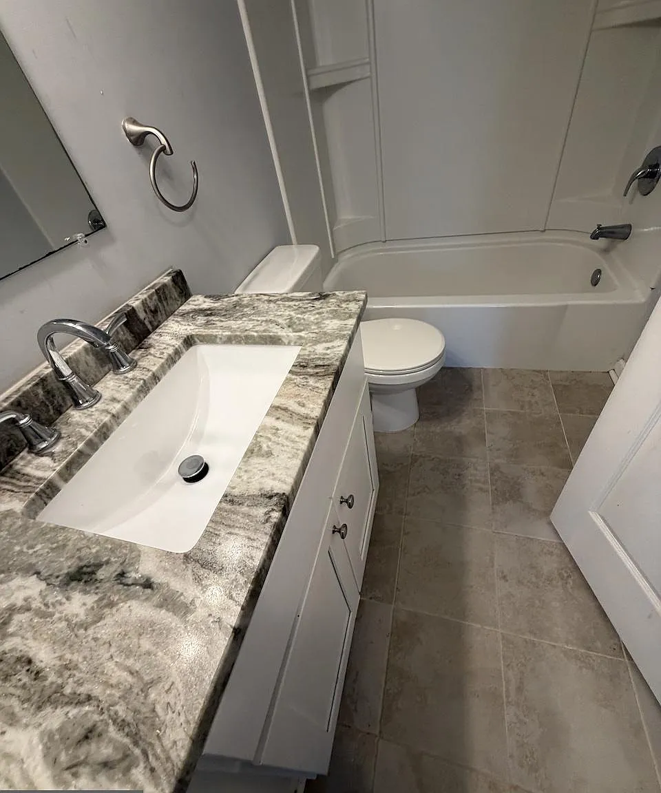 2 bed, 2.0 bath, 1032 sqft, $1,975 — Photo 3