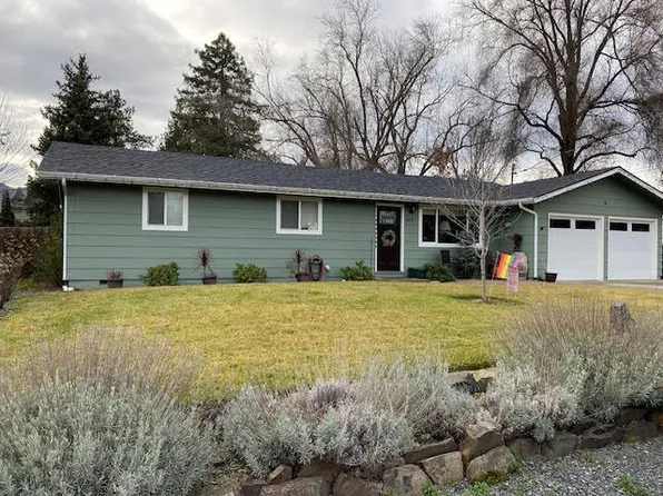 202 S Rose St, Phoenix, OR 97535