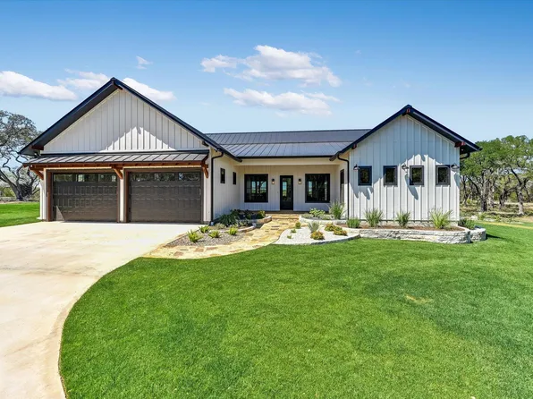 130 Thousand Oaks Loop, San Marcos, TX 78666