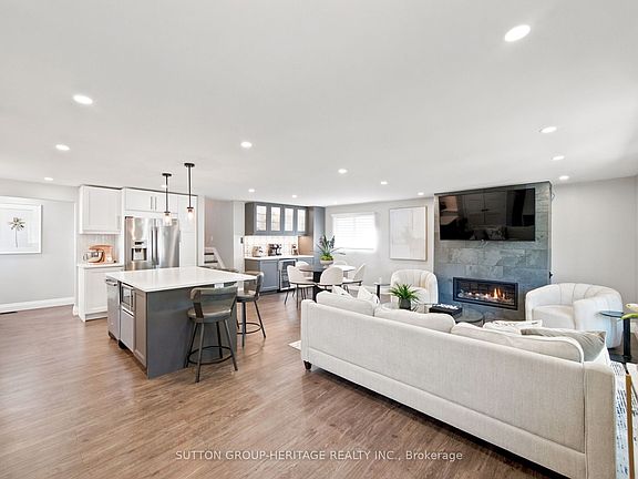 4th image of 6 Lewin Cres