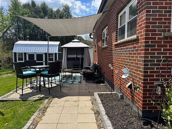 5th image of 231 Cranberry Dr