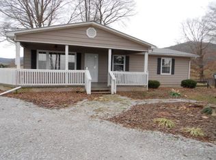 1040 Etter Church Rd, Byrdstown, TN 38549