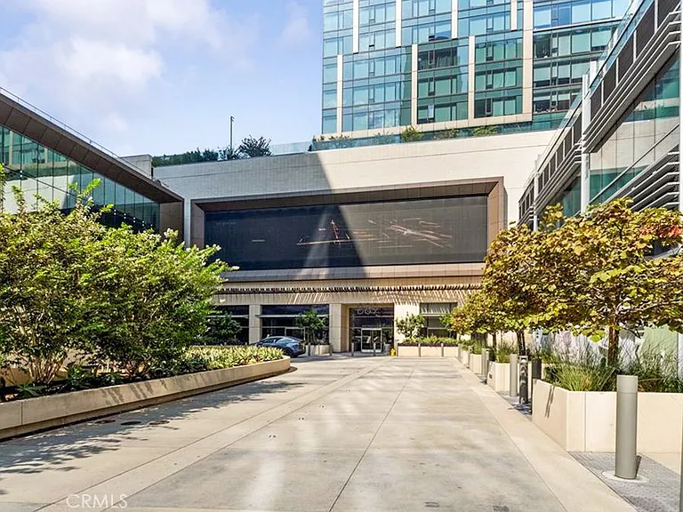 889 Francisco St #3305 — Photo 32