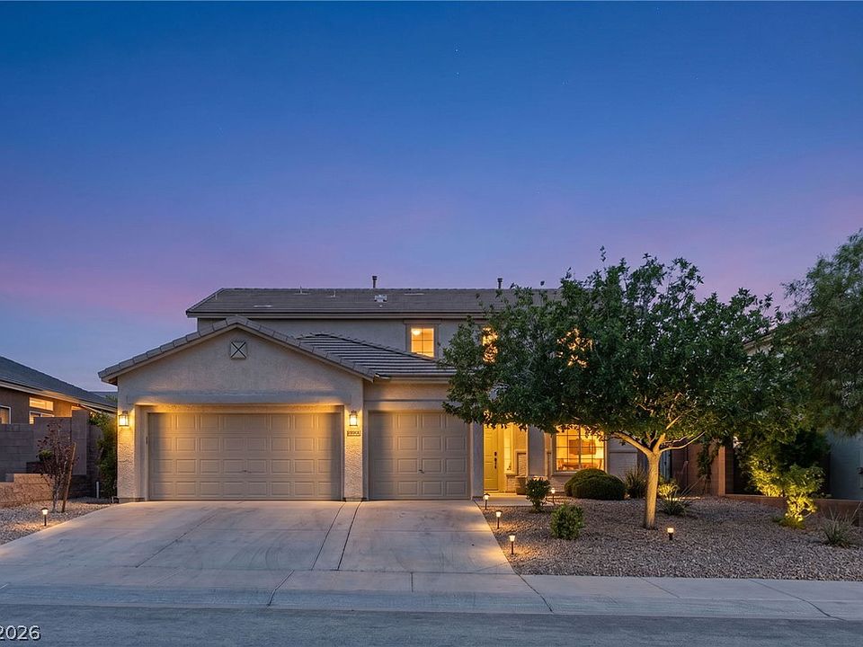 1st image of 272 Aqua Ln