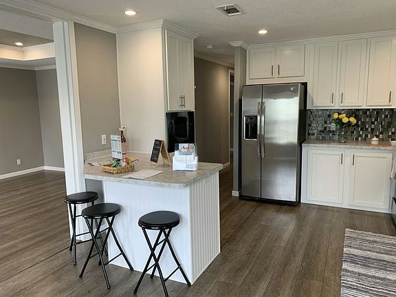 3rd image of 3070 S West 52nd Ave