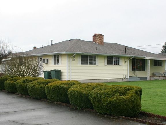 3rd image of 2909 Roosevelt Ave