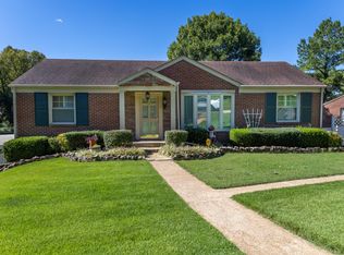 1051 Forrest Dr, Clarksville, TN 37040