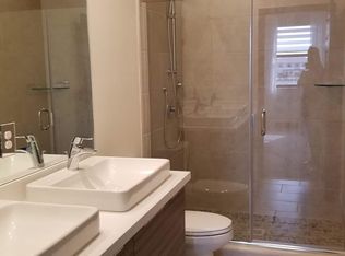 8750 NW 112th St #1, Hialeah, FL 33018