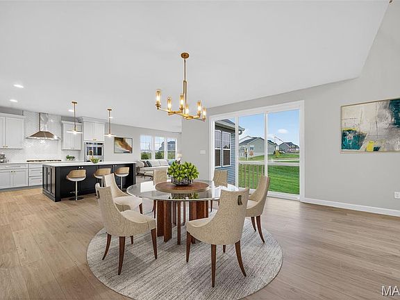 4th image of 8 Country House Ct