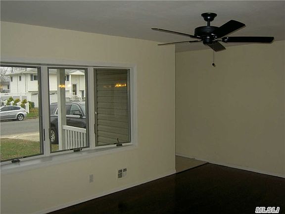 5th image of 35 Harrison Ave