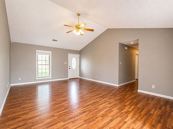 5th image of 317 Headrick View Dr
