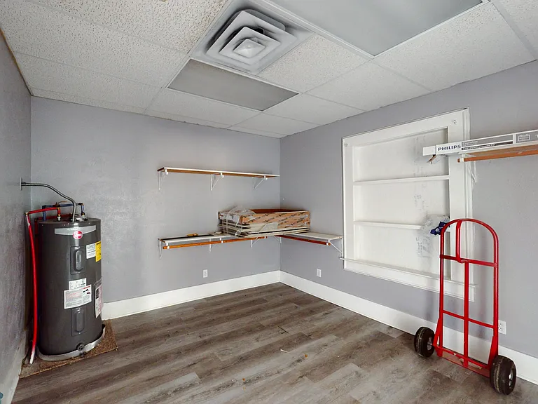 409 W Main St — Photo 25