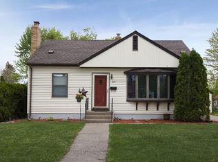 251 Roeller Ave E, Saint Paul, MN 55118