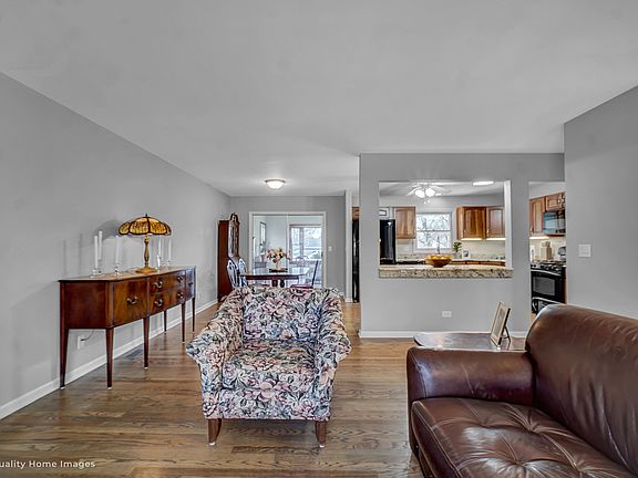3rd image of 1307 Horne St