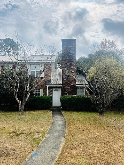 6 E Chadwick Cir