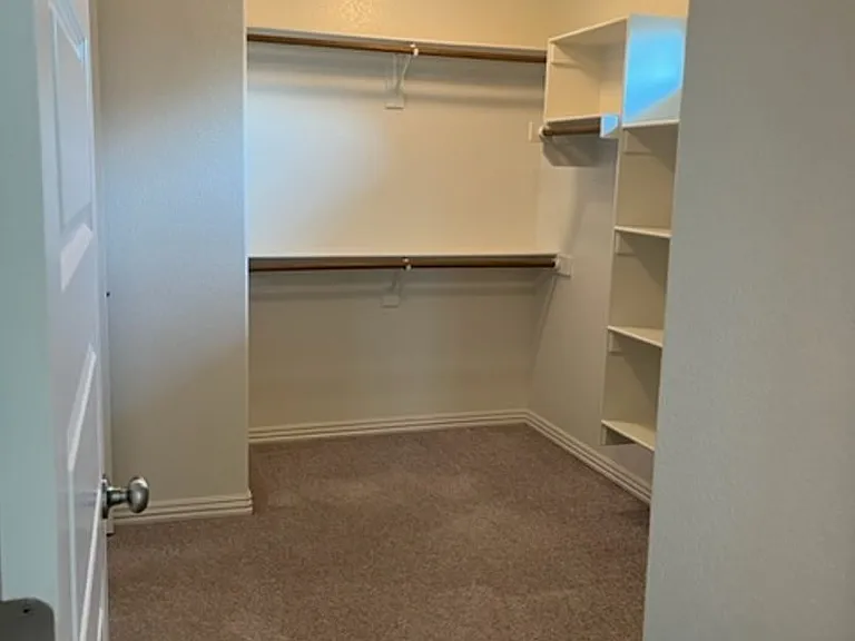 4338 Leafield St — Photo 21