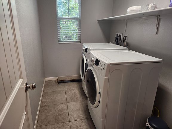 4th image of 6983 Walden Park St