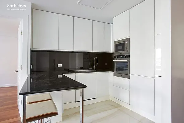 Rented by Sotheby's International Realty | media 8