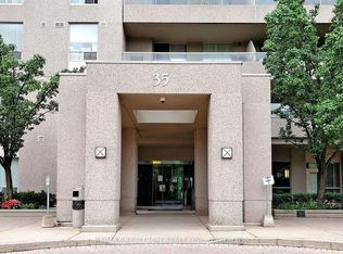 35 Empress Ave #1809, Toronto, ON M2N 6T3