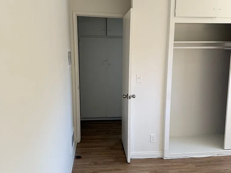 4729 San Vicente Blvd — Photo 11