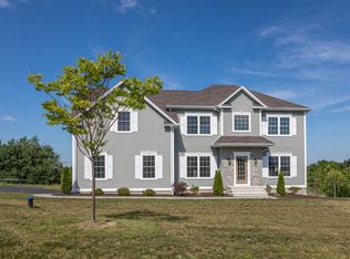 204 Bella Vista Dr, Watertown, CT 06795