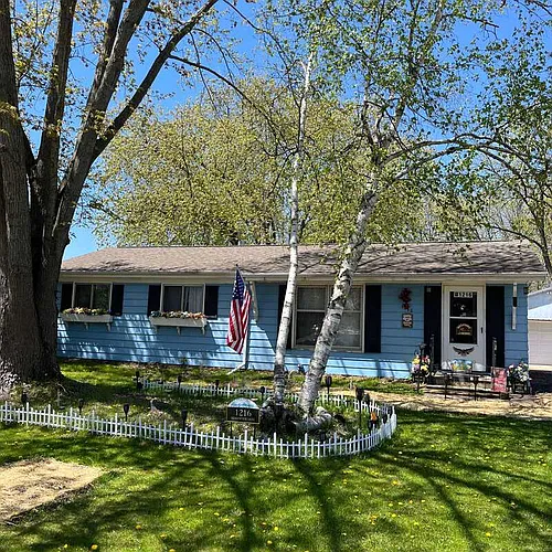 1216 Meadowview Dr Photo 1
