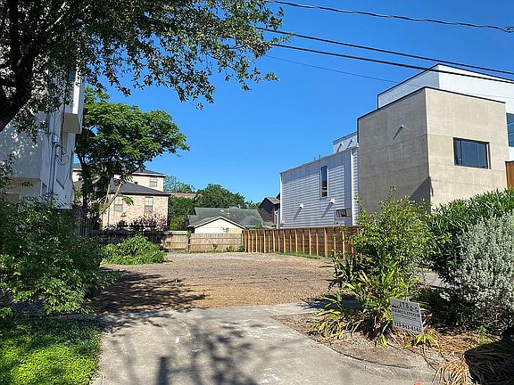 2nd image of 1810 Morse St