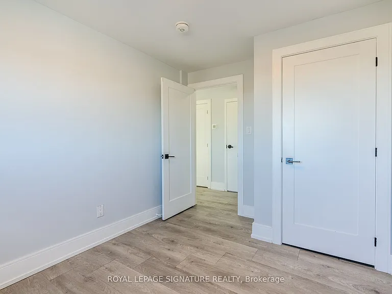 66 John St W #302 — Photo 10