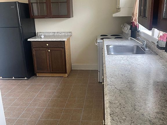 3rd image of 301 E Liberty St #B