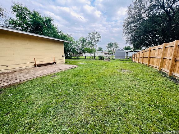 5th image of 6122 BRIGHT VALLEY DR