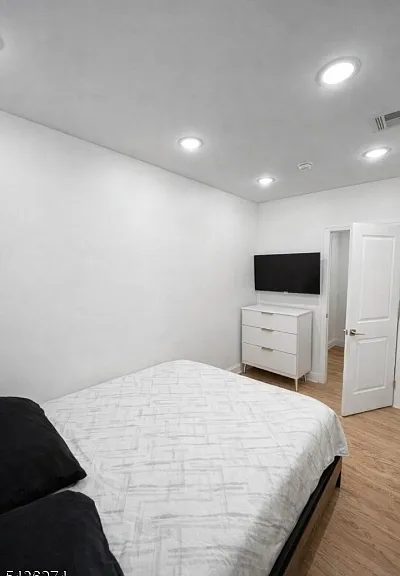 415 Bloomfield Ave #2 — Photo 14