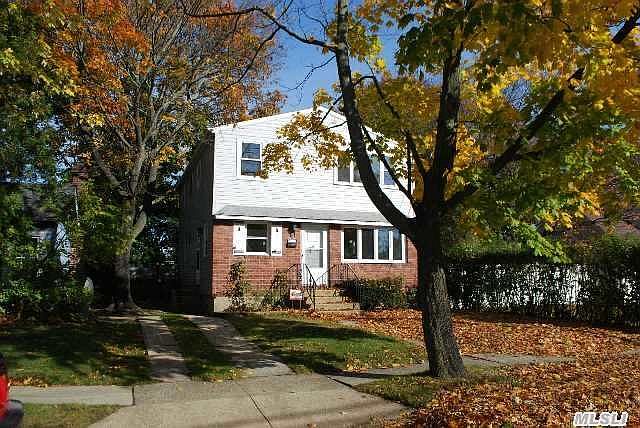 1st image of 2971 Bellport Ave