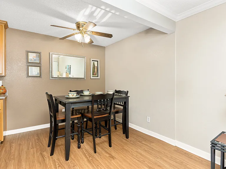 Quailpointe Apartments — Photo 28